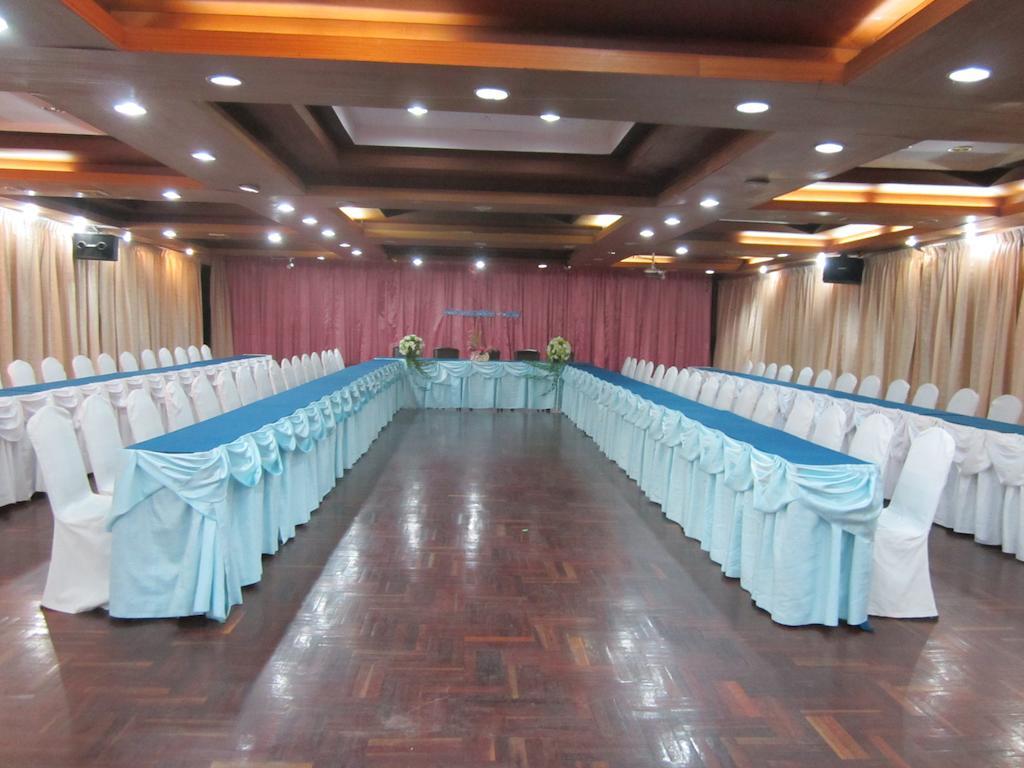 Lopburi Inn Hotel Экстерьер фото