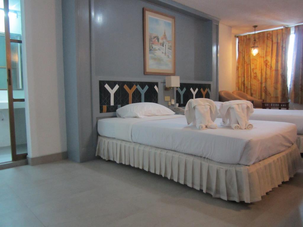 Lopburi Inn Hotel Номер фото